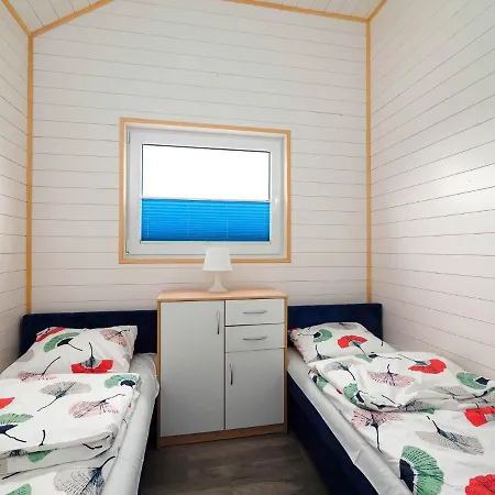 Alojamento de Turismo Selvagem Zakatek Baltyku - Nad Morzem I Jeziorem Jeezierzany