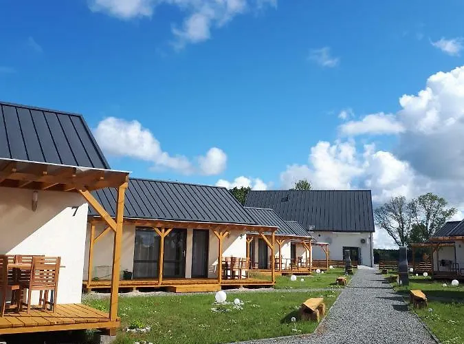 Zakatek Baltyku - Nad Morzem I Jeziorem * Jarosławiec